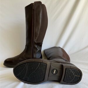 Xena Brown Leather Riding Boots Knee High Minimalist